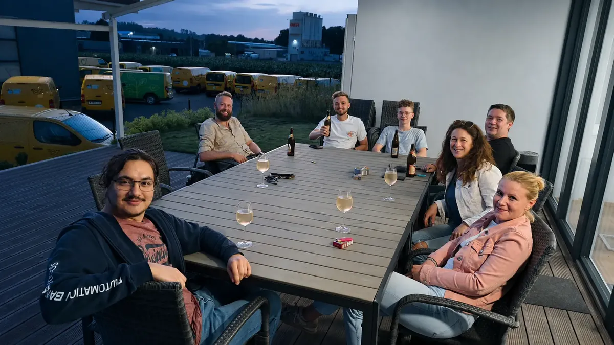 Feierabendbier auf der Terrasse von AGS