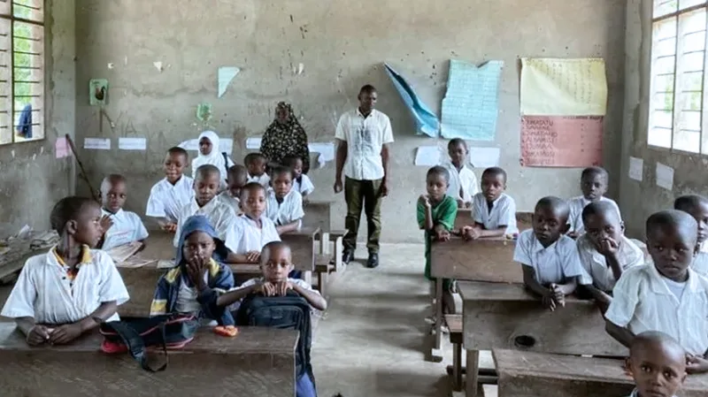Schulklasse in Tansania im Projekt Future for Children