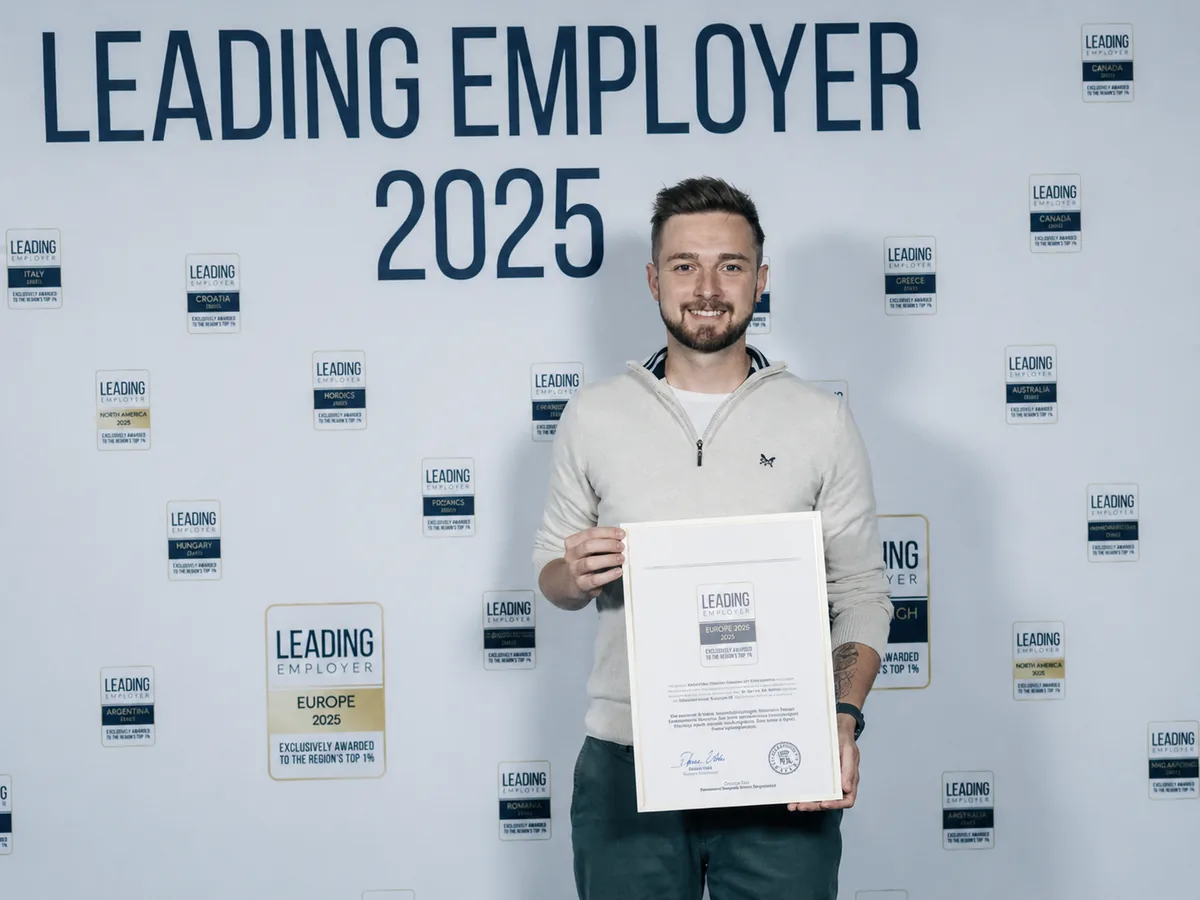 AGS employees with the Leading Employer 2025 certificate